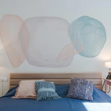 Little Perfection - Super King Size Bed - Wifi 200 Mbp * Sofia